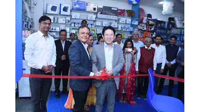 omron-healthcare-inaugurates-its-first-experience-center-in-mumbai