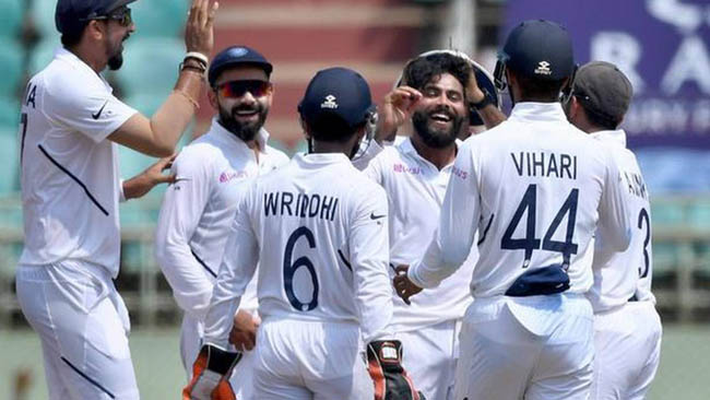india-win-first-test-against-south-africa-by-203-runs