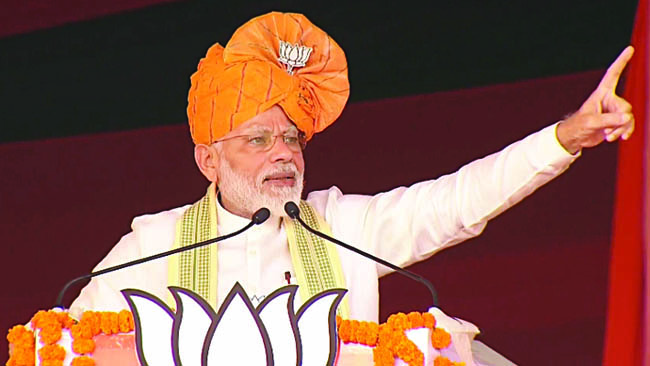 Modi keeps up attack on Cong on issue of Article 370