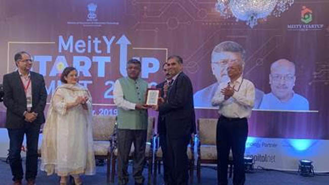 YES BANK wins Digital Payments Award at MEITY Startup Summit 2019