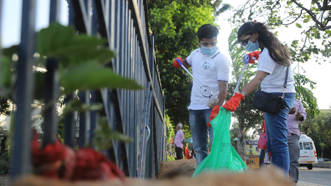 Urbanclap celebrates a green and clean Fifth anniversary;  Organises a Cleanliness And Plantation Drive In Hyderabad