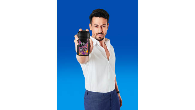 Bollywood Action Star Tiger Shroff adds 3-Ka-Punch To Emami’s HE Magic Duo