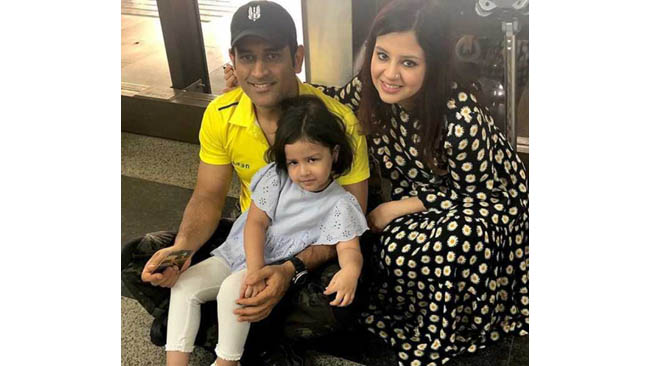sakshi-in-command-at-home-quips-dhoni-in-talk-about-marriage