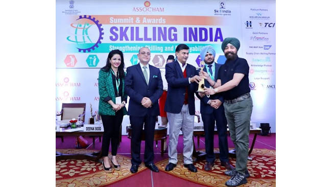 Frankfinn Received the Gold Award for “Best Higher Vocational Institute for Skill Development - 2019”