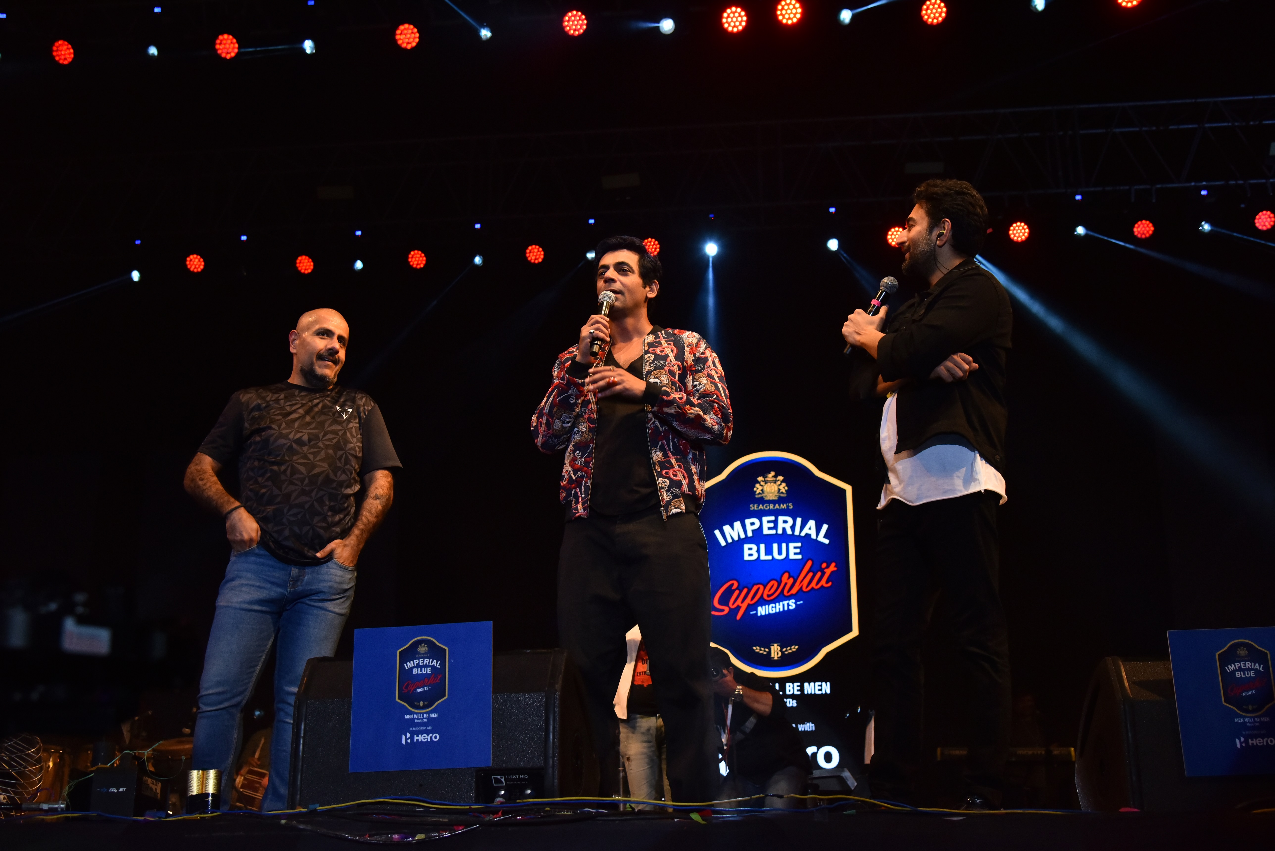 Vishal & Shekhar & Sunil Grover give rocking performances during Imperial Blue Superhit Nights