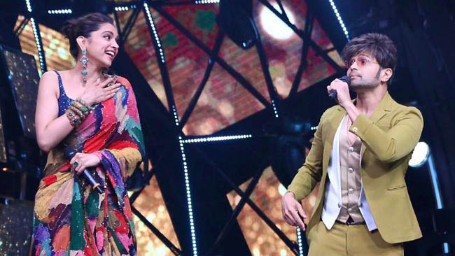 Himesh and Deepika perform on Naam hai tera once again