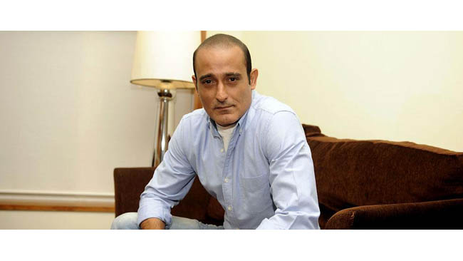 I'm a commercial actor: Akshaye Khanna