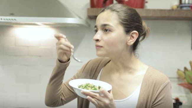 Inside Alia Bhatt’s kitchen: Actor makes sabzi for the first time in fun video