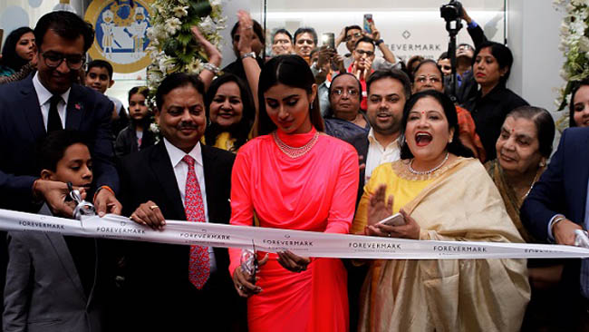 Forevermark and Indian Gem and Jewellery Creation Launch the Second Exclusive Forevermark Boutique in Kolkata