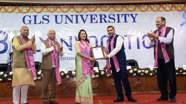 Dr. Priti Adani receives Doctorate for her contribution to CSR