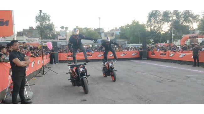 KTM organises a spectacular Stunt show in Udaipur