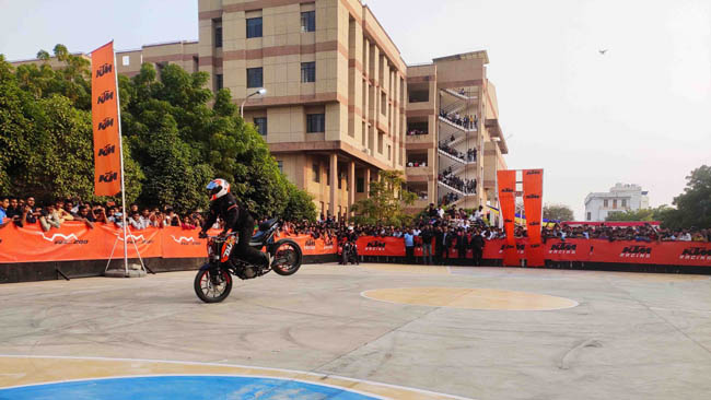 KTM organises a spectacular Stunt show in Jaipur
