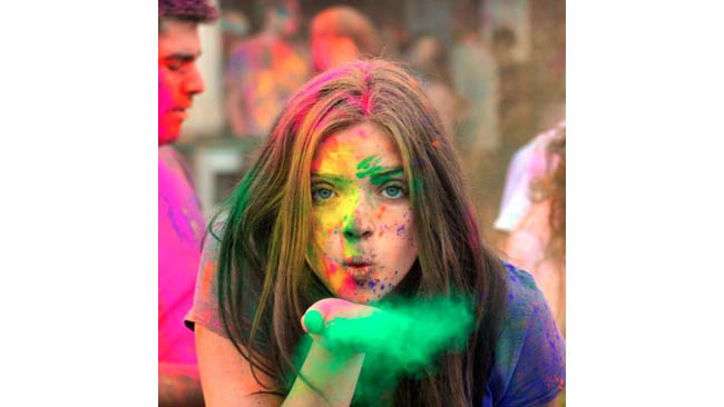 Celebrate Holi by Staying Connected on MrOwl