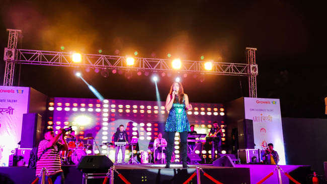 SINGER MAULI DAVE IN CONCERT AT THE GRAND FINALE OF THE ARTISTREE 2020 FEST