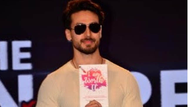 Tiger Shroff Attended 'The Incredible You' - A Mega Coaching Event by Peak Performance Coach Arfeen Khan