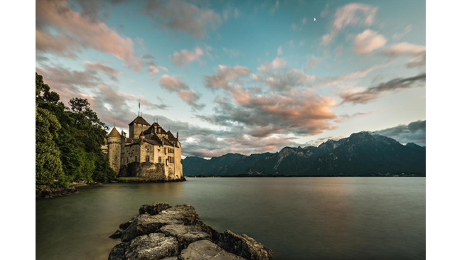 5 MOST BEAUTIFUL LAKES IN SWITZERLAND
