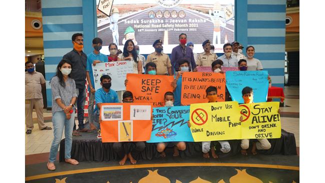 Flash Mob for Road Safety Awareness at Growel's 1O1 Mall