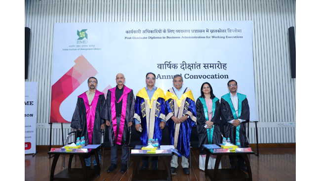 iim-udaipur-awards-post-graduate-diploma-to-37-students-at-the-first-annual-convocation-for-its-pgdba-we-program