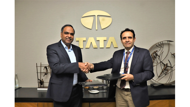 Tata Motors joins hands with Axis Bank, offers exclusive Electric Vehicle Dealer Financing Programfor authorized passenger EV Dealers