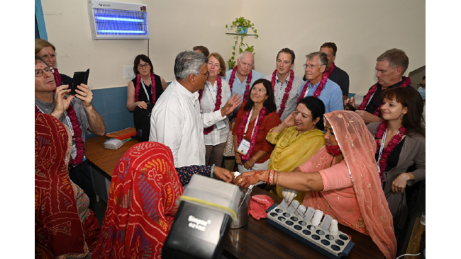 राजस्थान के ग्रामीण क्षेत्रों ने 9 देशों के विदेशी प्रतिनिधियों को डेयरी इकोसिस्टम की झलक दिखाई