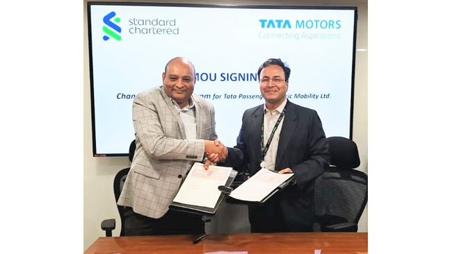 Standard Chartered Bank drives in financing access for Tata Motors’Passenger Electric Vehicle Dealers
