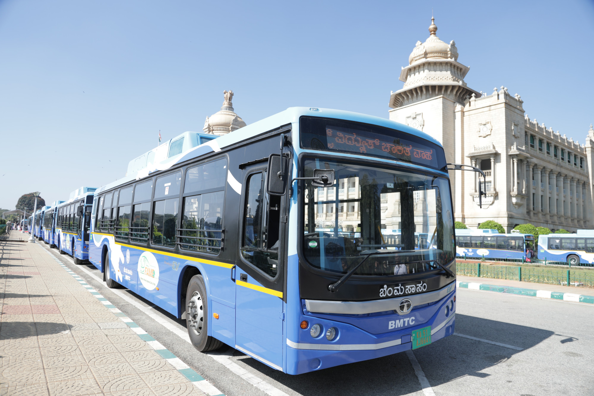 Tata Motors electrifies Bengaluru’s urban commuting with 100 Starbus EVs