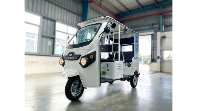 kinetic-green-announces-new-limited-edition-of-its-electric-3-wheeler-safar-smart-exciting-festive-and-financing-offers