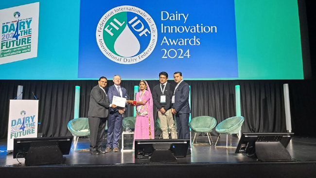 Asha Mahila Milk Producer Organization wins Dairy Innovation Award for Innovation in Sustainable Processing at IDF World Dairy Summit 2024, Paris