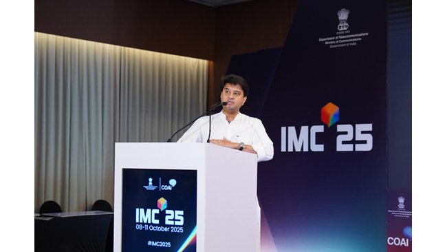Union Minister Jyotiraditya Scindia Unveils ‘Innovate to Transform’ as Theme for 9th Edition of India Mobile Congress