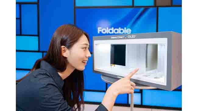 samsung-display-s-foldable-oled-panel-proves-exceptional-durability-with-500-000-fold-test
