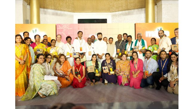 maazamarks-50-years-with-special-cover-mango-farmers-felicitated-on-national-mango-day