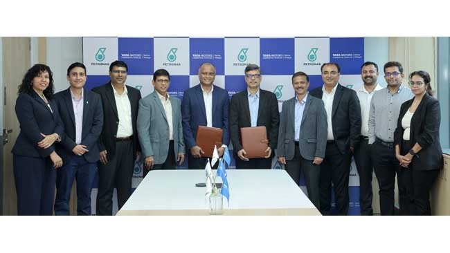 petronas-lubricants-india-and-tata-motors-collaborate-to-pilot-a-scalable-used-oil-recycling-model